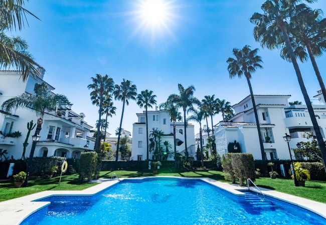Byhus i Nueva andalucia - LNM39-Luxury flat close to Puerto Banus
