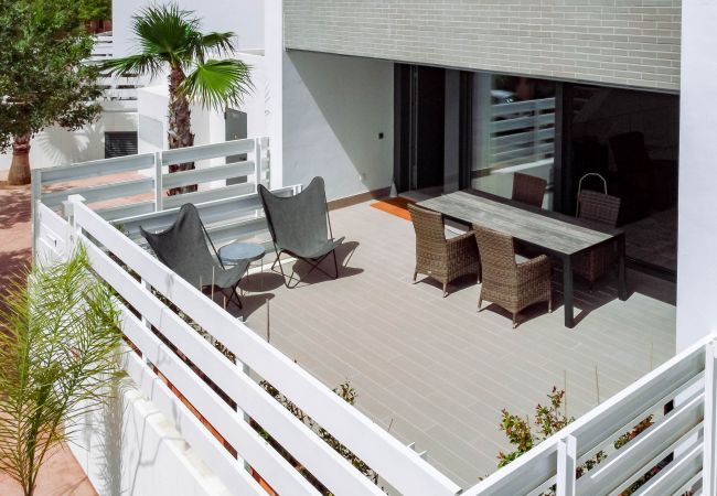 Byhus i Estepona - LMT46- Spacious townhouse modern style