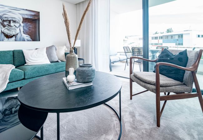 Lejlighed i Estepona - INF4.2M- Modern city apartment, families only