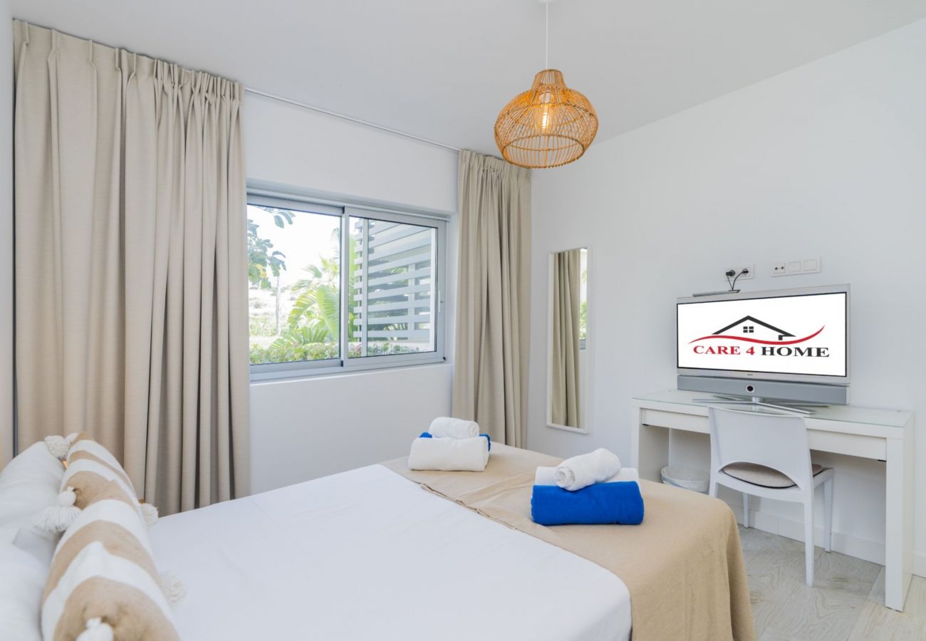 Lejlighed i Casares - Stylish 3-Bed Apartment | Alcazaba Lagoon (1204)