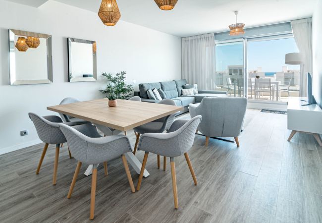Lejlighed i Estepona - LM3.51A- Luxury 3 bed family apartment
