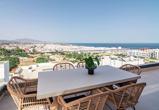 Lejlighed i Estepona - LME9.F1- Penthouse, amazing views, families only