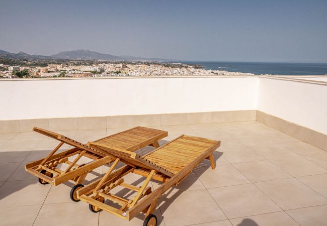 Lejlighed i Estepona - LME9.F1- Penthouse, amazing views, families only