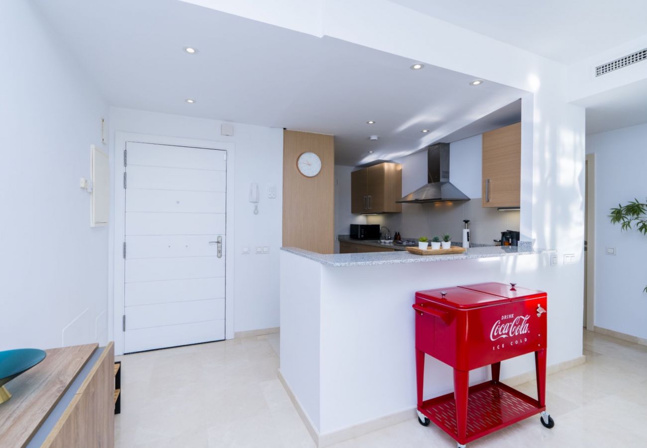 Lejlighed i Casares - Stylish 2-Bed Apartment | Alcazaba Lagoon (303)