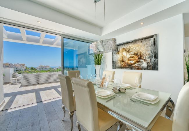 Lejlighed i Estepona - 2288 Luxury Penthouse with Private Rooftop Pool