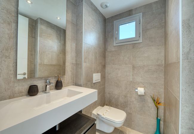 Lejlighed i Estepona - 2288 Luxury Penthouse with Private Rooftop Pool