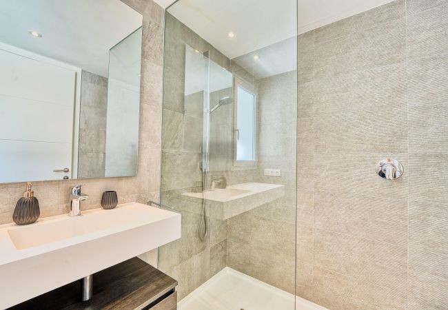Lejlighed i Estepona - 2288 Luxury Penthouse with Private Rooftop Pool