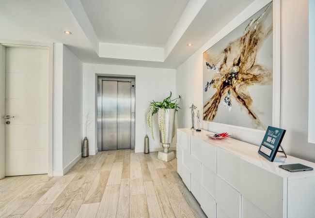 Lejlighed i Estepona - 2288 Luxury Penthouse with Private Rooftop Pool