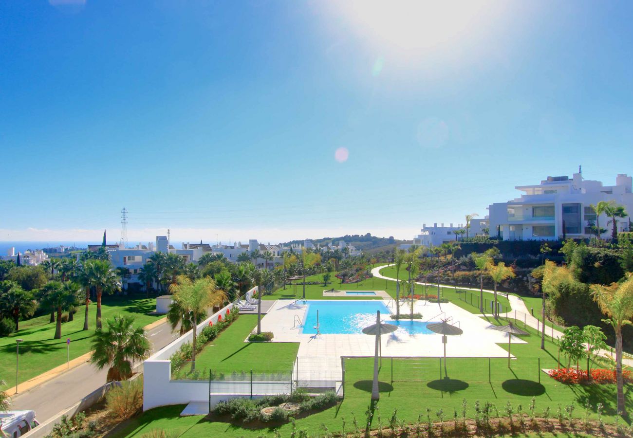 Lejlighed i Estepona - 2288 Luxury Penthouse with Private Rooftop Pool
