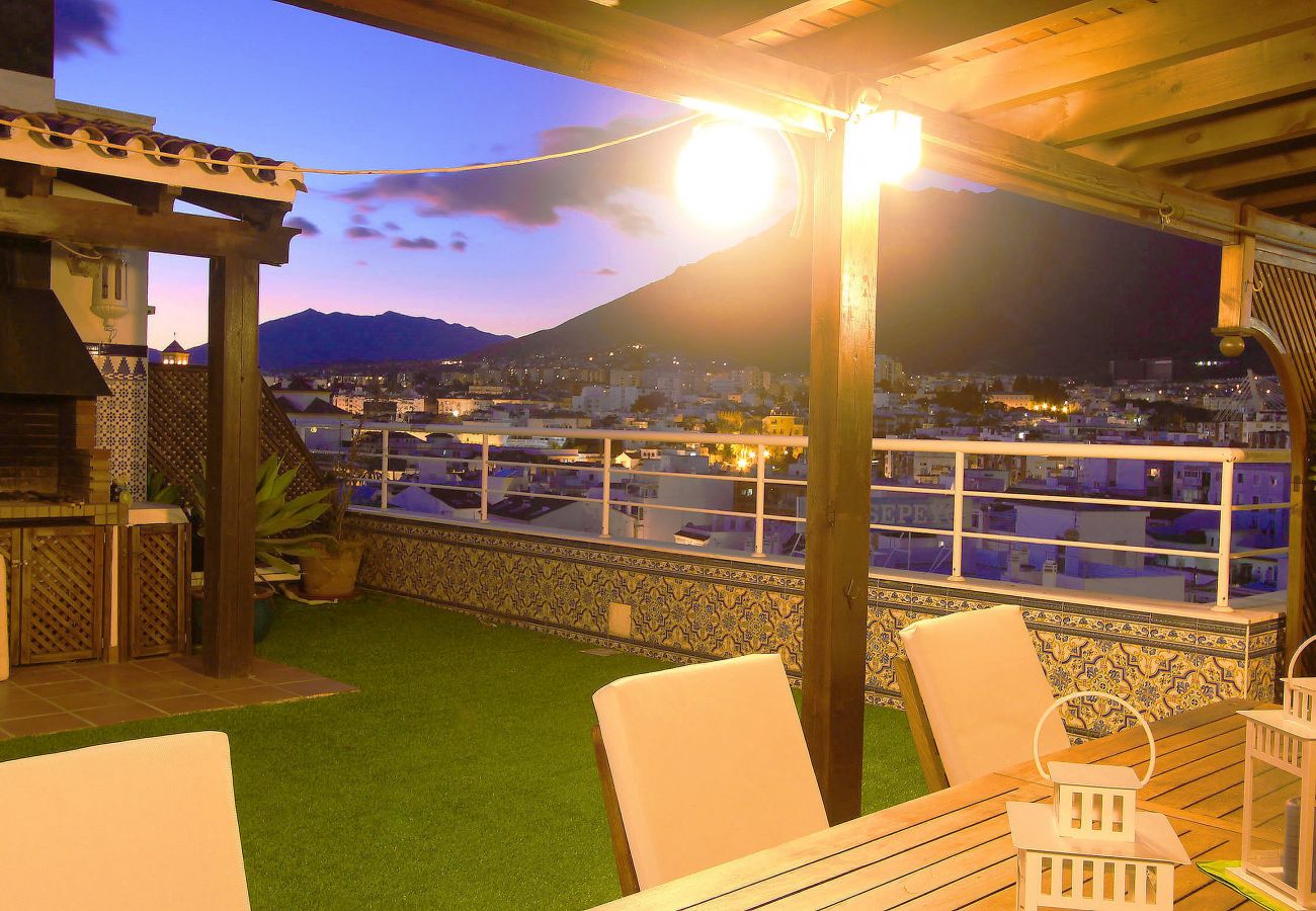 Lejlighed i Marbella - 1149 Stunning Duplex Penthouse with Sea View