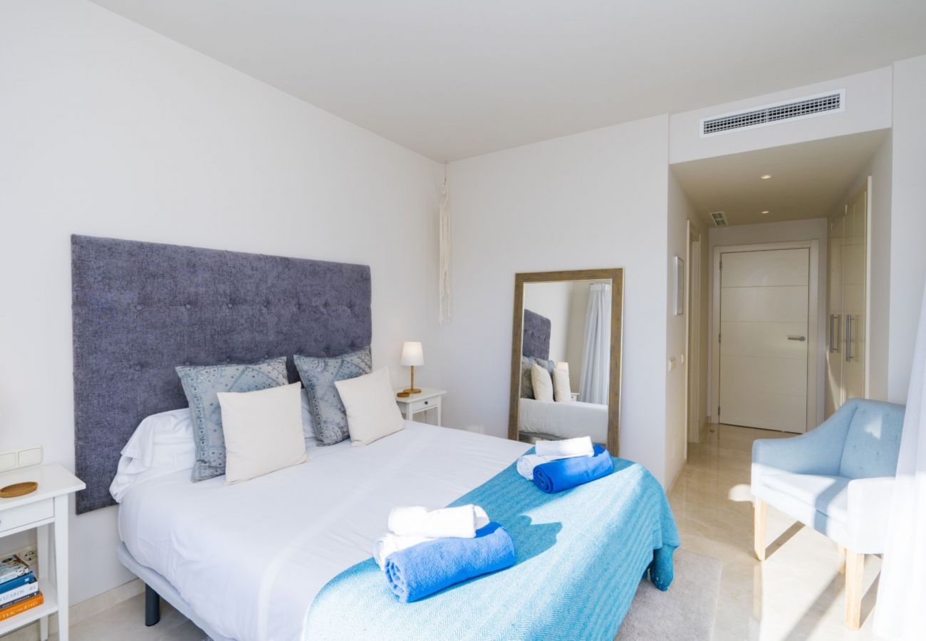 Lejlighed i Casares - Modern 2-Bedroom Apartment - Alcazaba Lagoon (411)