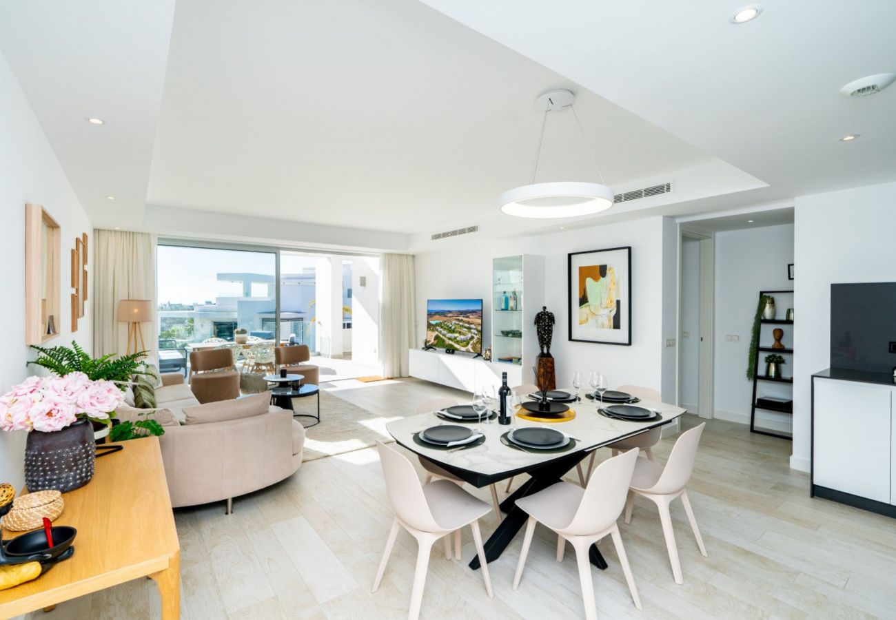 Lejlighed i Casares - Stylish 2-Bed Apartment | Alcazaba Lagoon (1713)