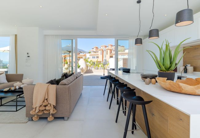 Villa i Mijas Costa - Unique & Luxurious Villa with Heated Pool!