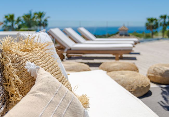 Villa i Mijas Costa - Unique & Luxurious Villa with Heated Pool!