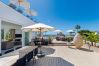 Villa i Mijas Costa - Unique & Luxurious Villa with Heated Pool!