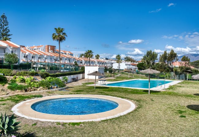 Lejlighed i San Luis de Sabanillas - 3003 Beachfront Duplex Penthouse with Stunning Sea