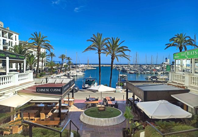 Lejlighed i San Luis de Sabanillas - 3003 Beachfront Duplex Penthouse with Stunning Sea