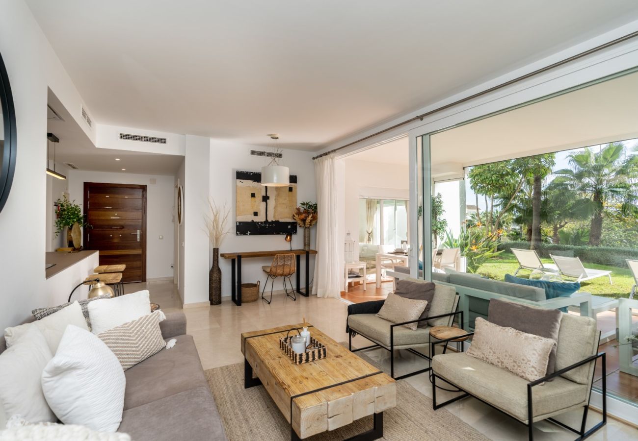 Lejlighed i Casares - Charming 2-Bed Retreat Alcazaba Lagoon (304)