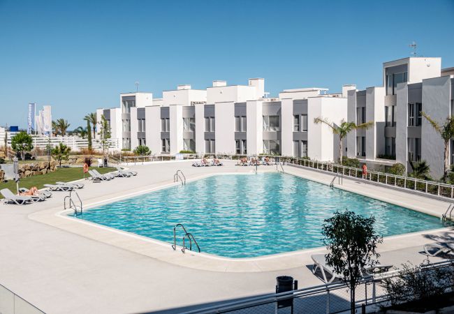 Lejlighed i Estepona - LM322B- Newly built apartment with sea views