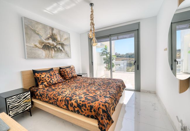 Lejlighed i Casares - 3019 Stunning Penthouse with Golf & Sea View