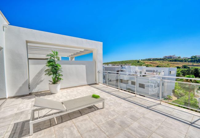 Lejlighed i Casares - 3019 Stunning Penthouse with Golf & Sea View