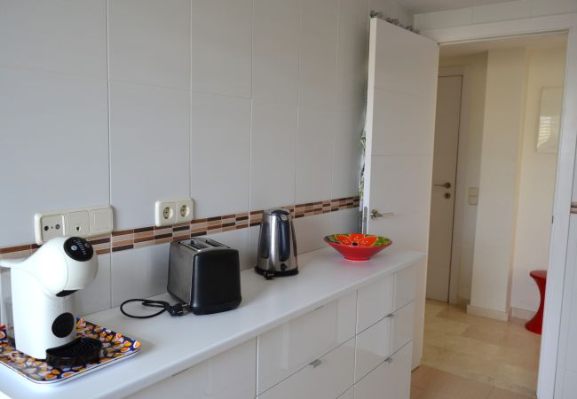 Lejlighed i Estepona - RSH14A - Terrace with hot tub and fantastic views
