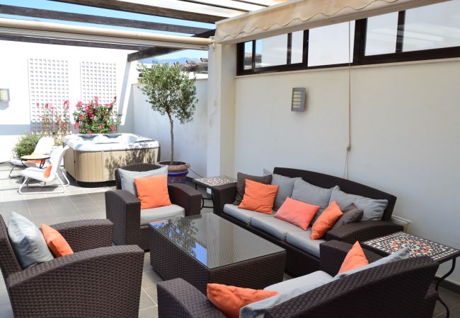 Lejlighed i Estepona - RSH14A - Terrace with hot tub and fantastic views