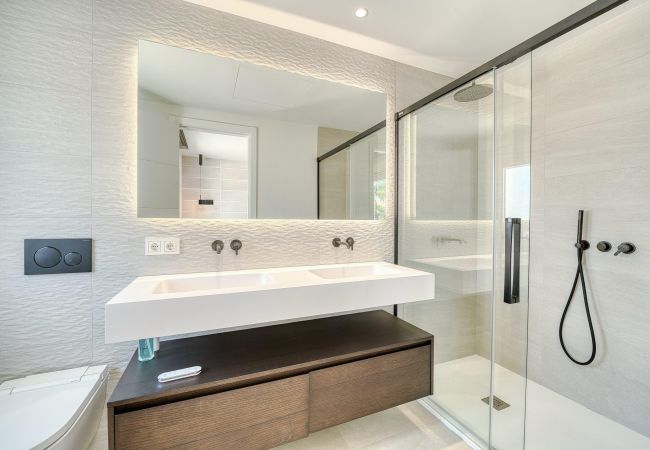 Villa i San Pedro de Alcántara - 3004 Luxury Modern Villa with Pool