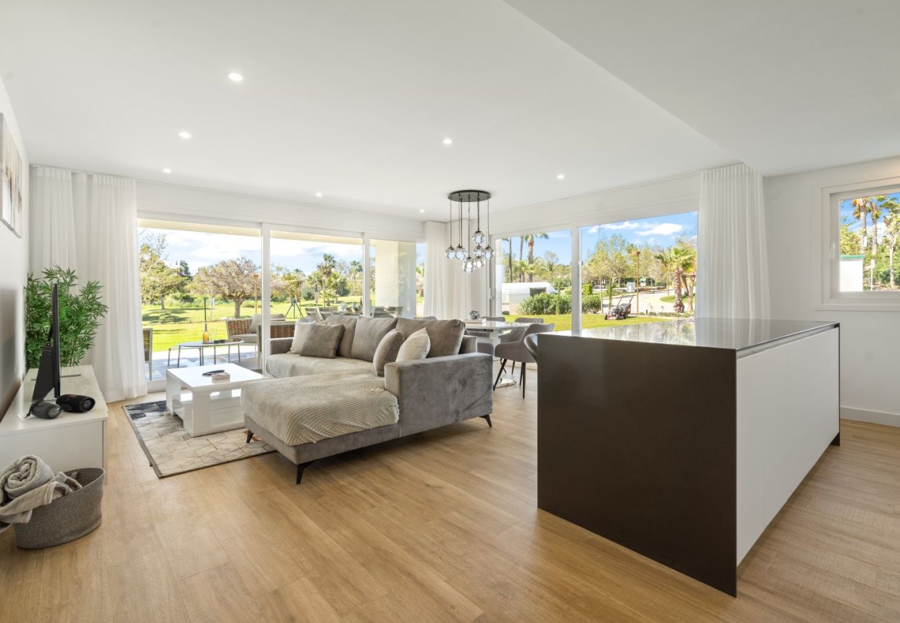 Lejlighed i Casares - Chic 3-Bed Apartment ALCAZABA LAGOON (2107)
