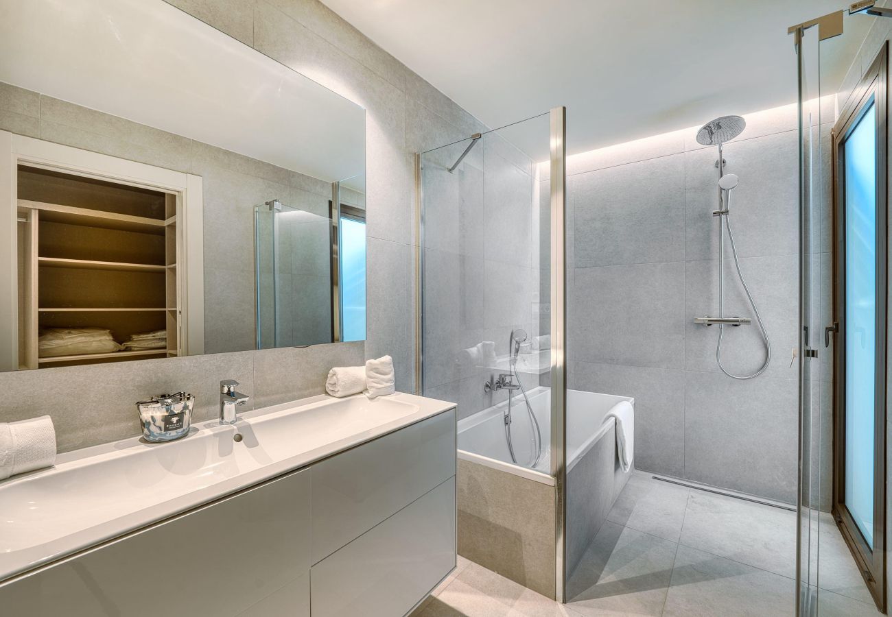 Lejlighed i Estepona - 3001 Velaya Beachfront Luxury Apartment