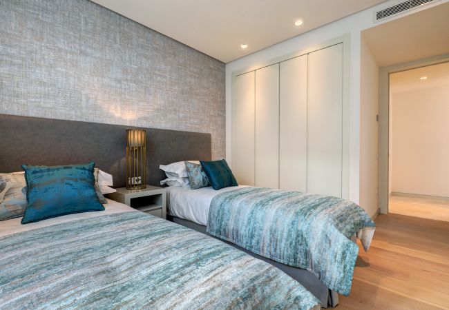 Lejlighed i Ojen - 3059 Luxury Escape with Sea Views in Palo Alto