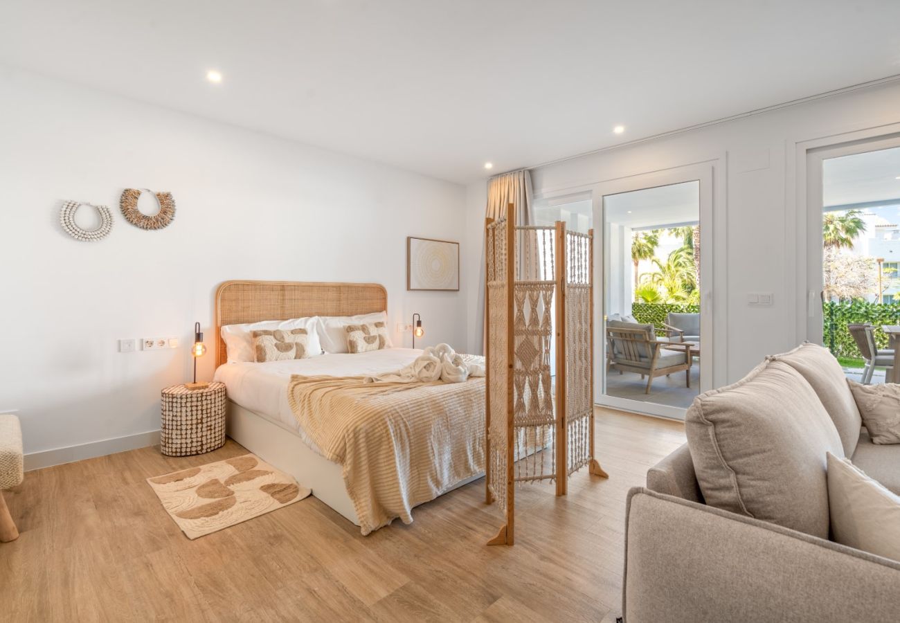 Lejlighed i Casares - Stylish 4 Pers. Apt. ALCAZABA LAGOON (2005/06)