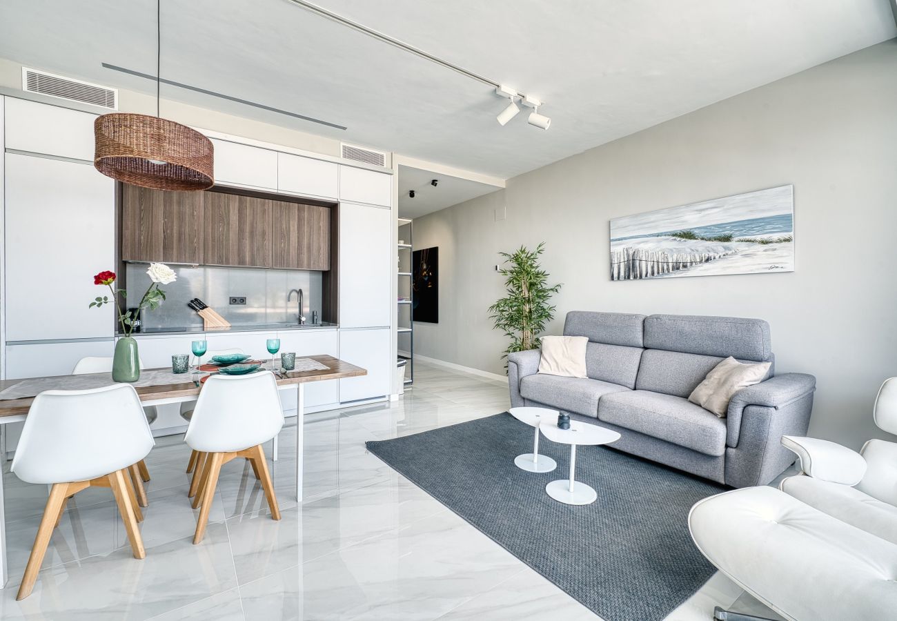 Lejlighed i Marbella - 3095 Elegant Beachside Apartment in Puerto Banús