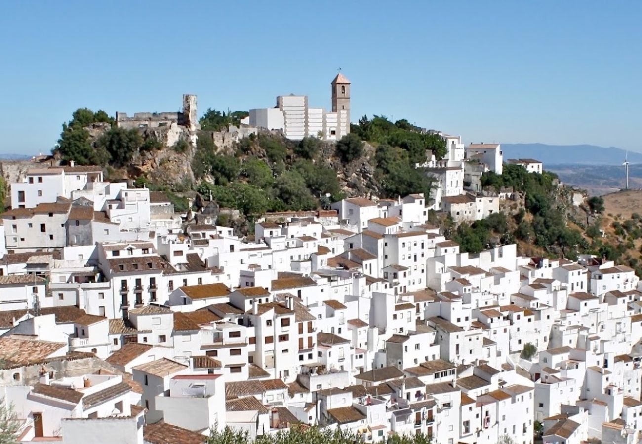 Lejlighed i Casares - Spacious 2-bed & Solarium ALCAZABA LAGOON (2017)