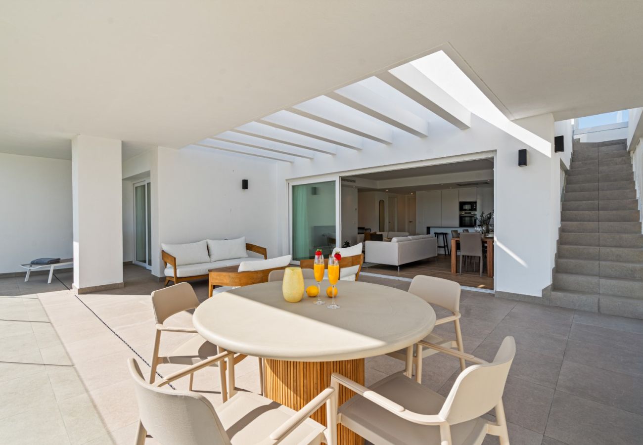 Lejlighed i Casares - Spacious 2-bed & Solarium ALCAZABA LAGOON (2017)