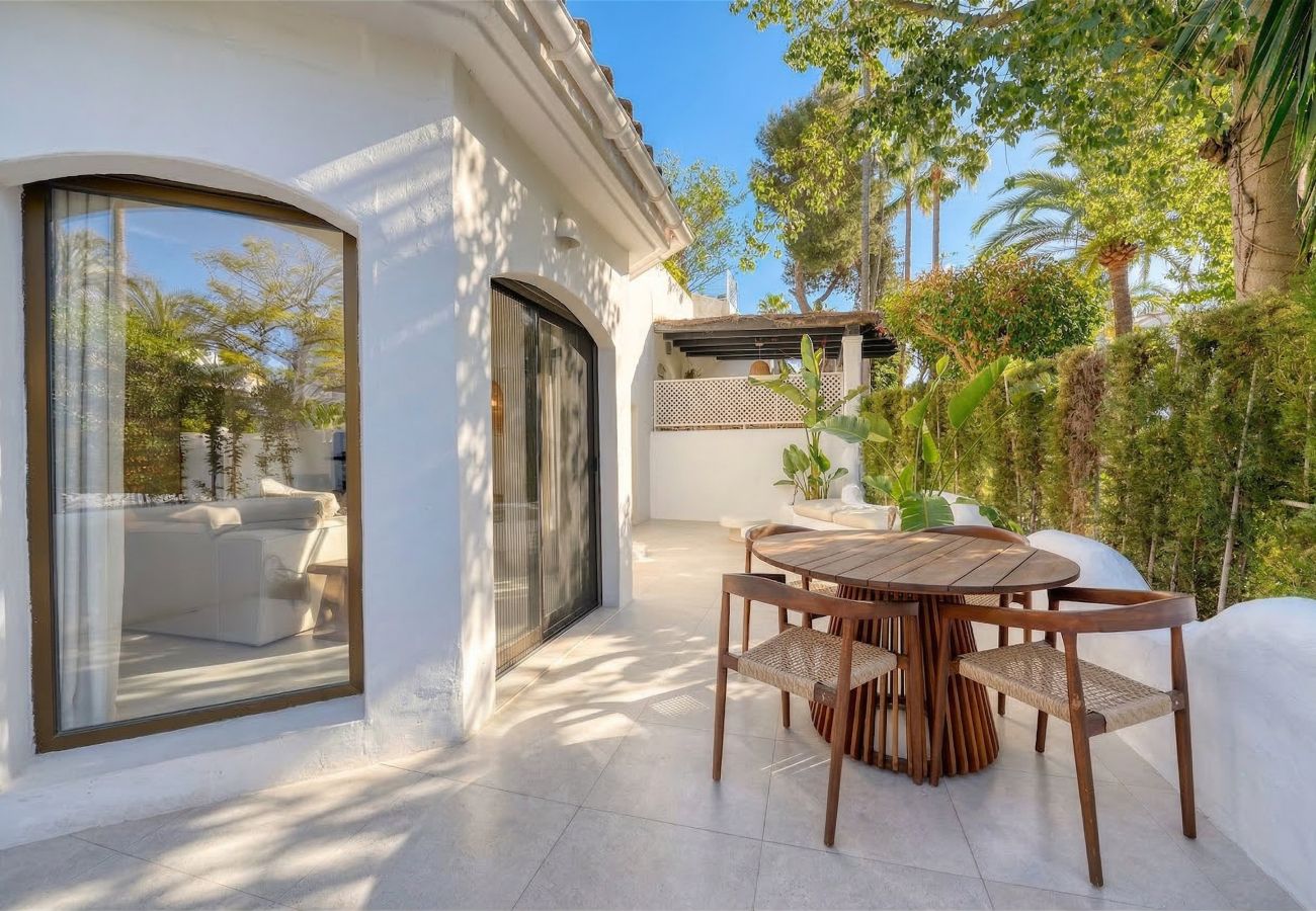 Lejlighed i Marbella - 2047 Stylish Luxury Apartment with Pool