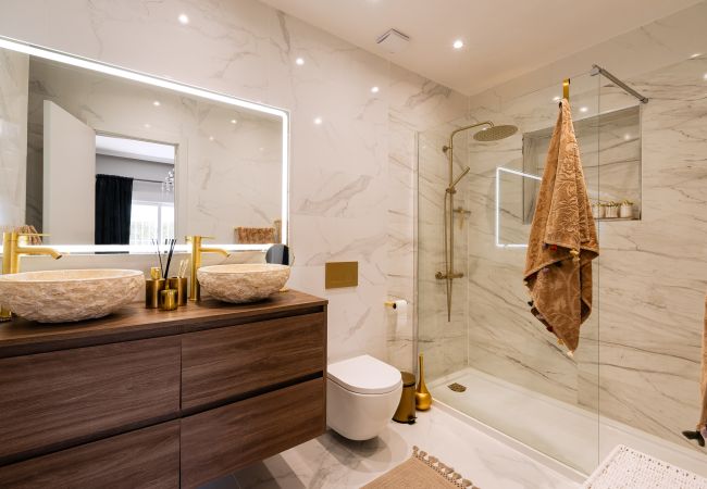 Villa i Marbella - Cosy beach side villa near best sandy beach