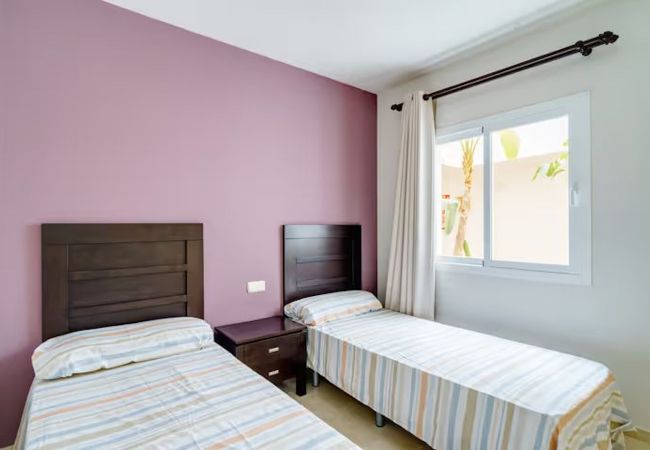 Lejlighed i Casares - ESTEPONA - APARTMENT - ALCAZABA LAGOON (202)