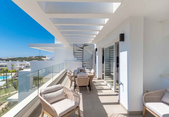 Lejlighed i Casares - Penthouse - private pool Alcazaba Lagoon (1921)