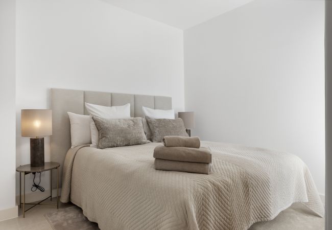 Villa in Marbella - Private Luxury Villa Steps from the beach!