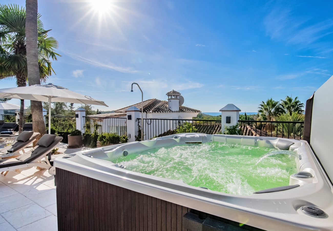 Villa in Marbella - Super Andalusian Villa Near Beach with Heated Pool