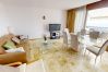 Appartement in Marbella - Apartment with Sea Views and Sunlit Terraces