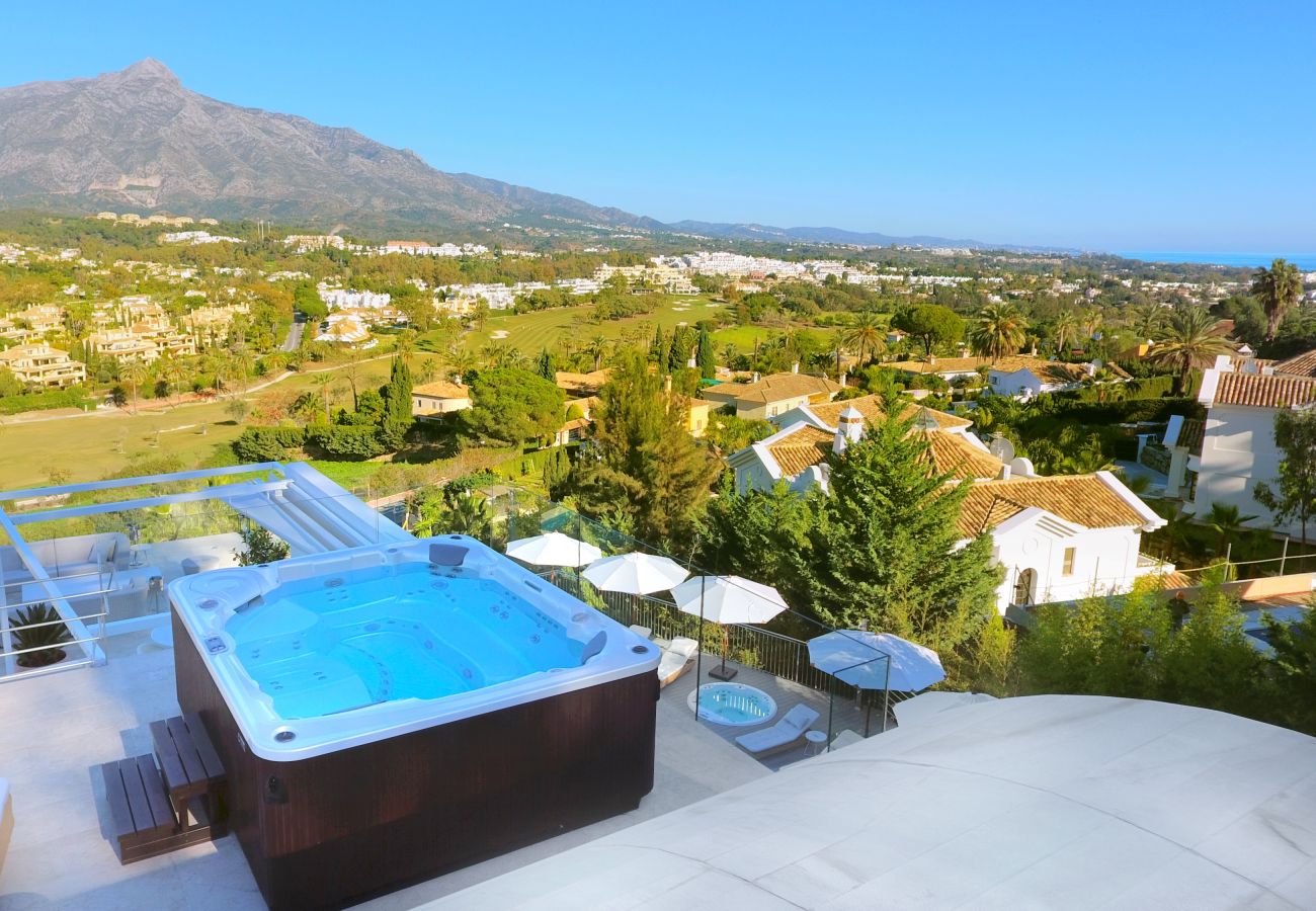 Villa in Marbella - Luxury Villa with Panoramic Views - Puerto Banus