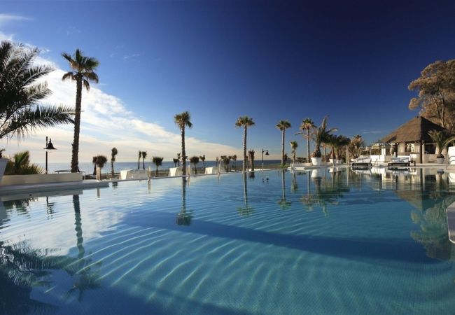 Villa in Marbella - UNIQUE LUXURIOUS AND PALACIAL VILLA
