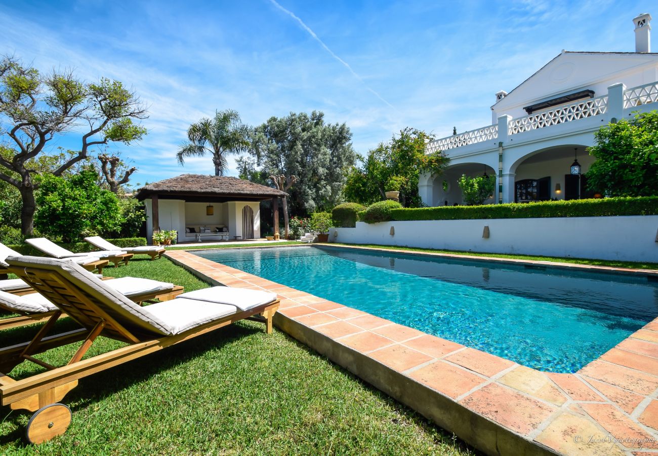 Villa in Marbella - A Real Oasis in  Colonial style