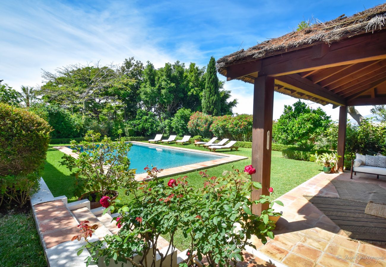 Villa in Marbella - A Real Oasis in  Colonial style