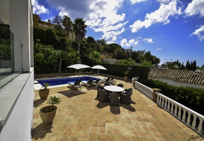 Villa in Marbella - 14177- Exquisite villa near beach! Heated pool*