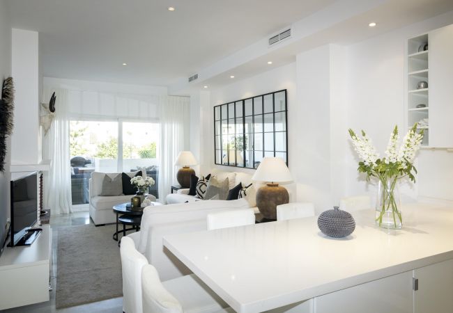 Appartement in Puerto Banus - CL-Royal Garden by Roomservices