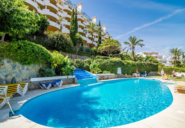 Appartement in Nueva Andalucia - SAT2 - Modern 2 bedroom apartment with ocean view