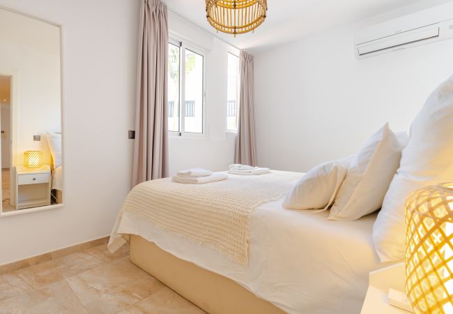 Appartement in Marbella - Heavenly Views From Frontline Penthouse